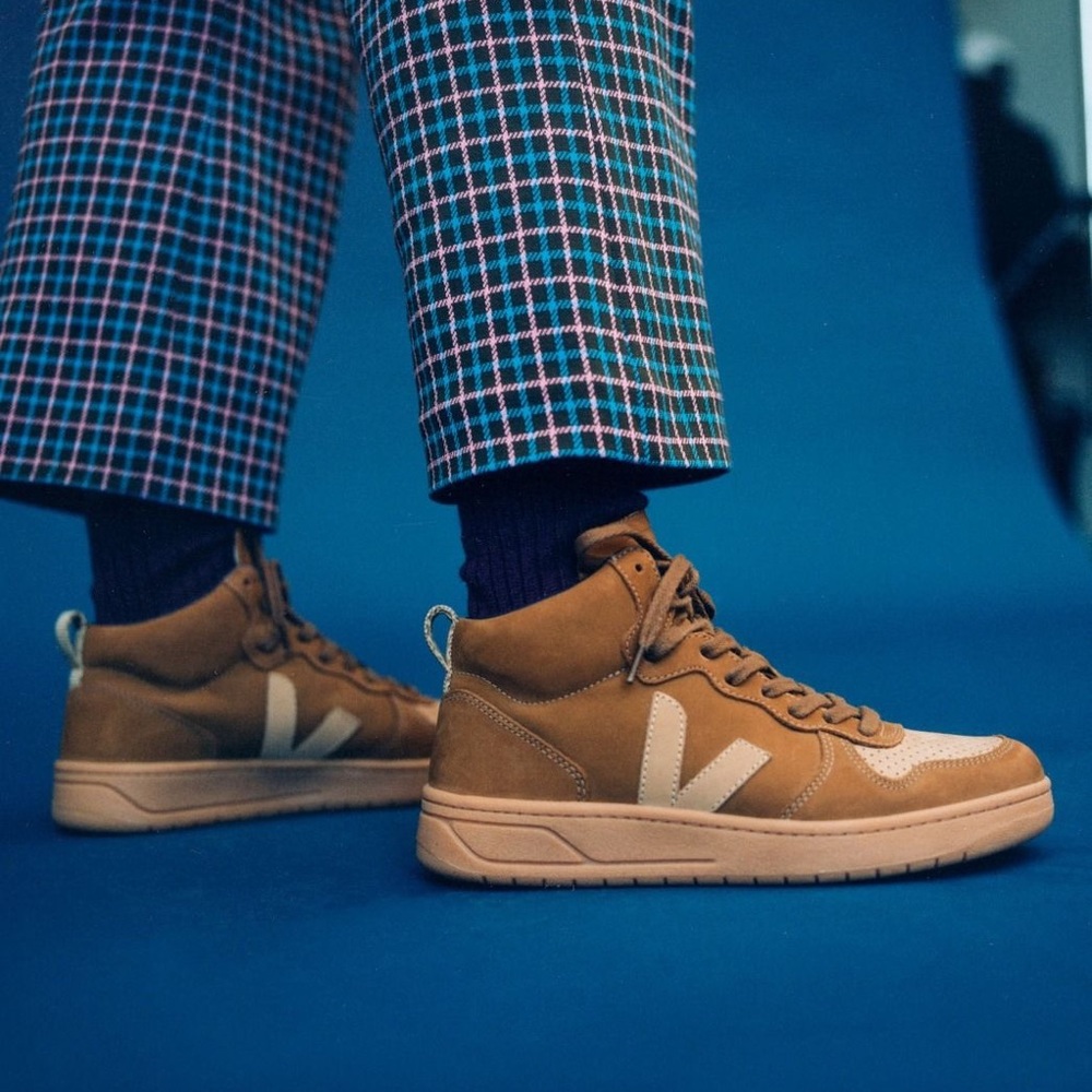 NEW VEJA V-15 Nubuck Camel Desert Sneakers